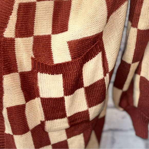 Burgundy and Cream Checkered Cardigan - Picture 3 of 5